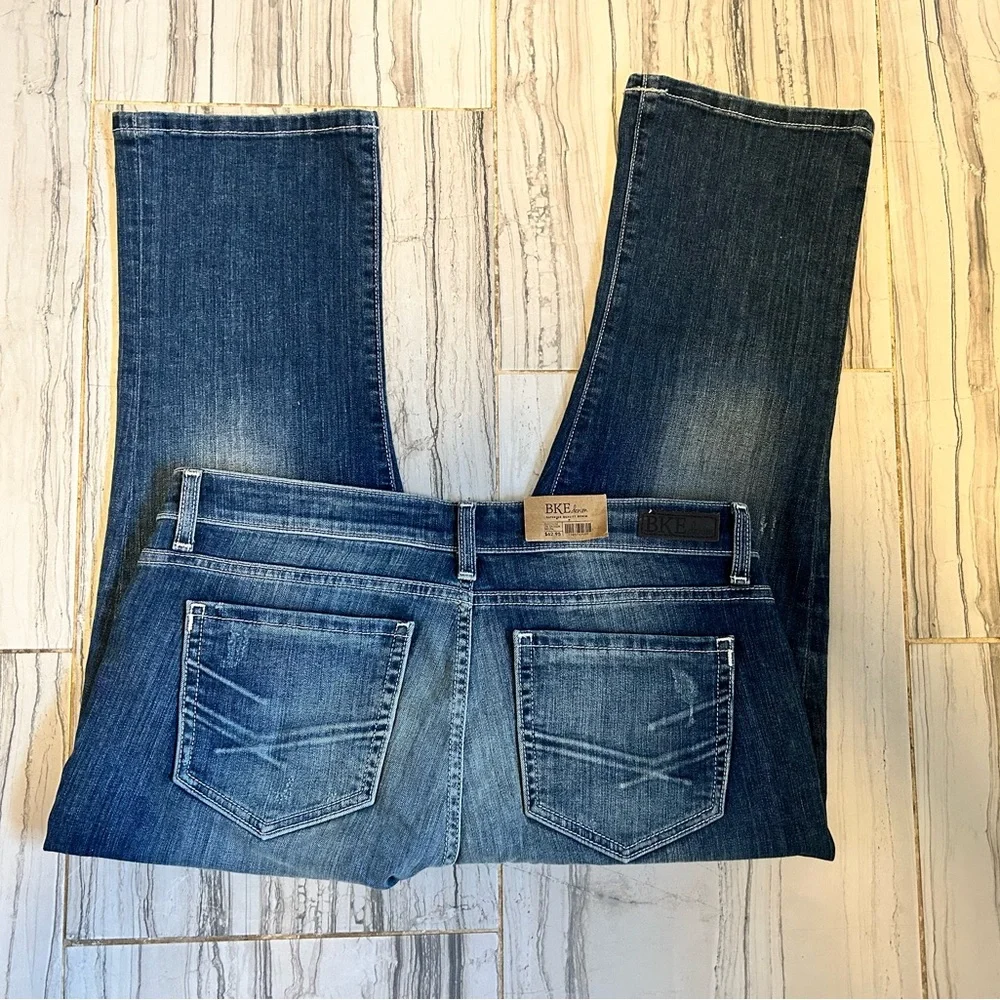 NWT BKE Buckle Jeans Harper Mid-Rise Curvy Fit Cropped Stretch Jeans - Picture 8 of 16